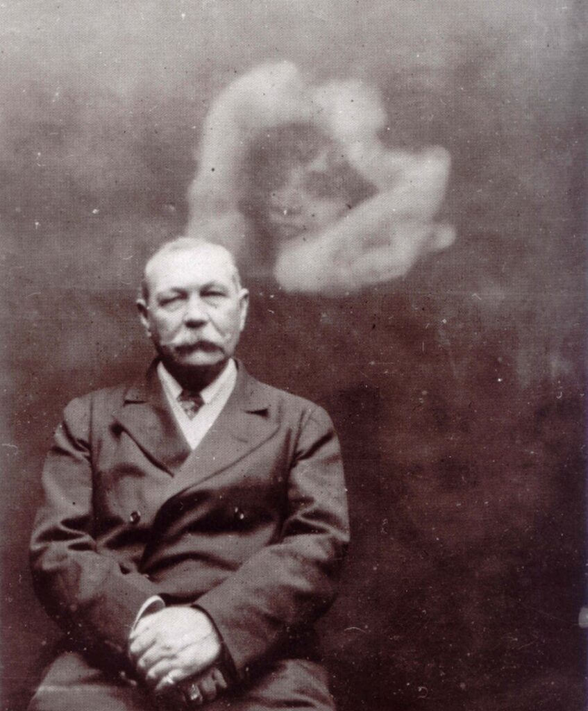 Sir Arthur Conan Doyle avec l'esprit d'Ada Deane